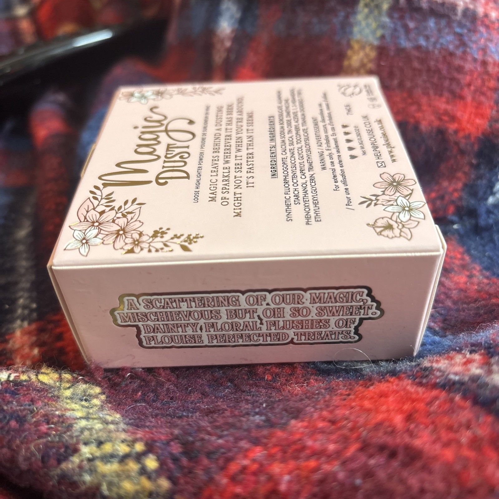 Plouise Magic Dust Give The Stars Some Competition Loose Highlighter Powder