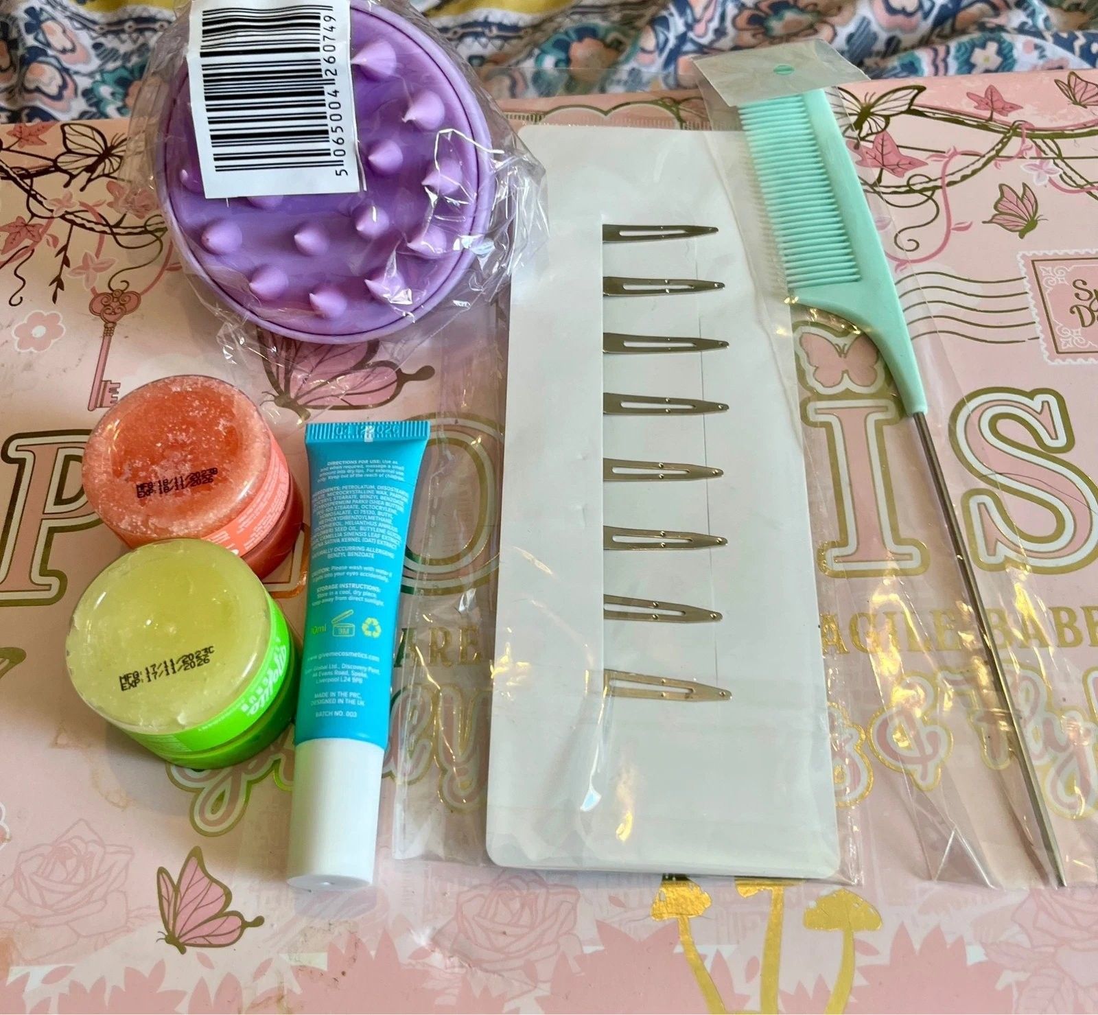 Give me cosmetics bundle - 7 x vitamin c eye gel patches and 4 x collagen sheet
